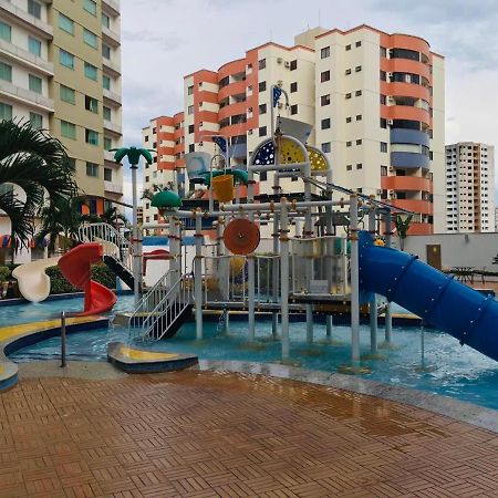 Prive Riviera Park Hotel Caldas Novas - Lindo Apartamento Inteiro Para 4 Pessoas Bagian luar foto